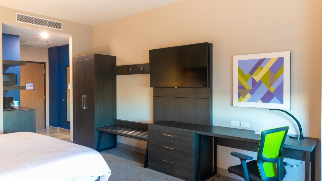 Holiday Inn Express & Suites - Tijuana Otay By Ihg Exterior photo