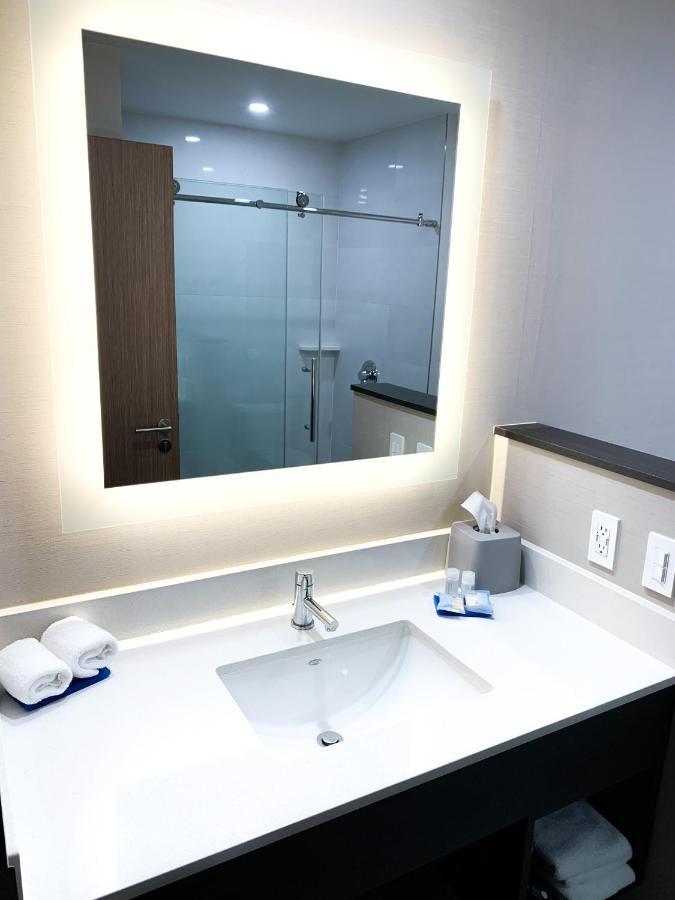 Holiday Inn Express & Suites - Tijuana Otay By Ihg Exterior photo