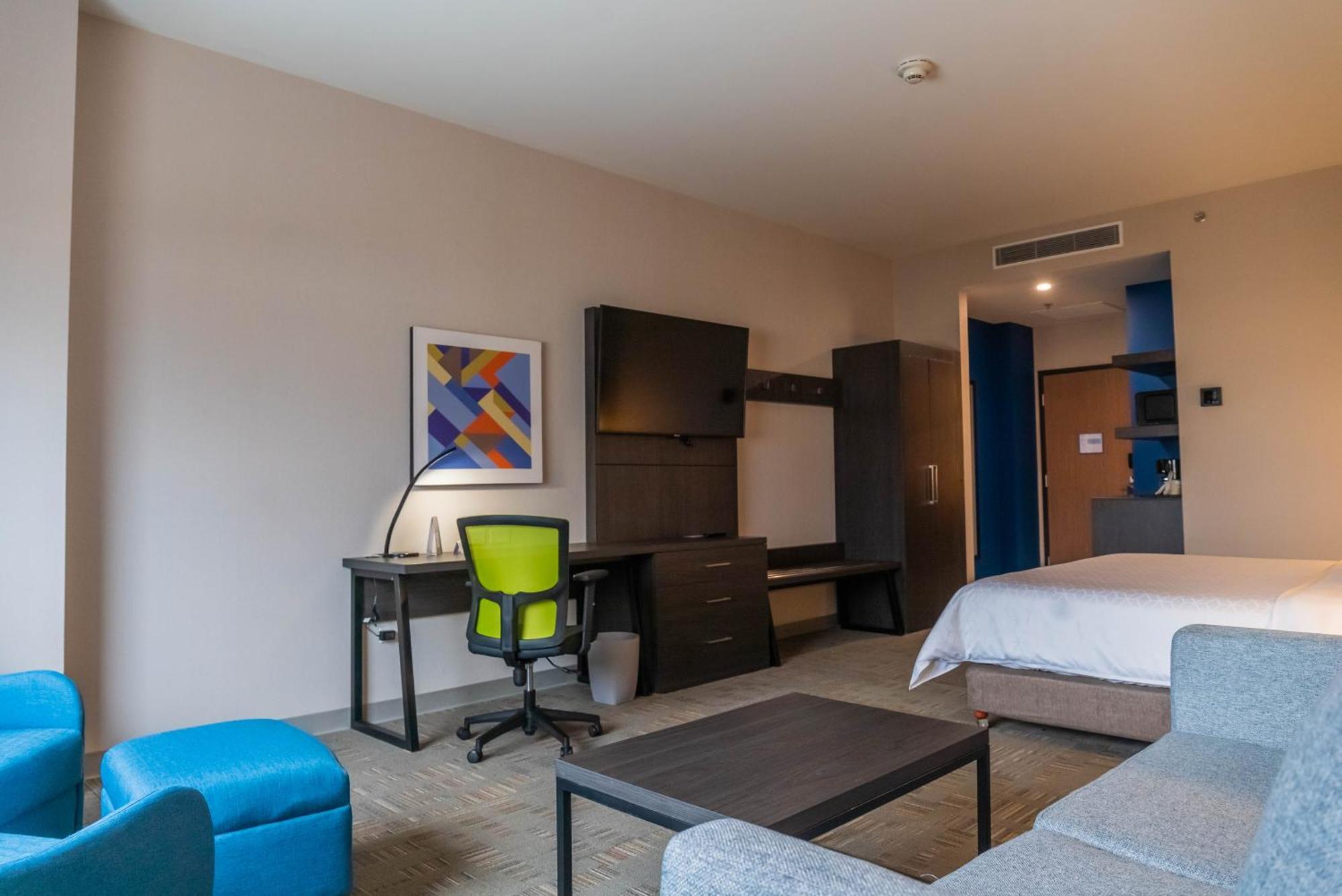 Holiday Inn Express & Suites - Tijuana Otay By Ihg Exterior photo